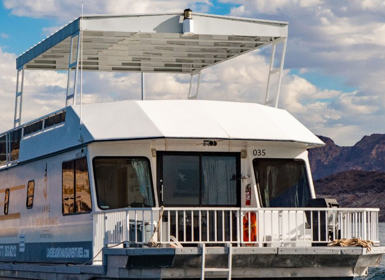 50' Alpha XT Houseboat